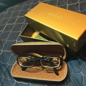 Black GUCCI eyeglasses